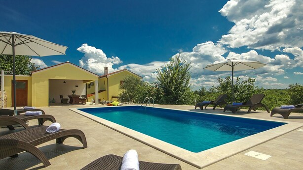 Unclassified image, 1 of 40, button - Peaceful Villa in Groznjan With Swimming Pool (Groznjan)