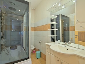 Shower, towels