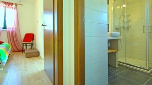 Unclassified image, 4 of 37, button - Vibrant Cottage With Fenced Garden and Pool Near Porec and Beach (Porec)