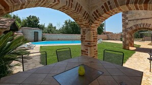 Balcony - Splendid Villa in Sveti Lovrec With Swimming Pool (Porec)