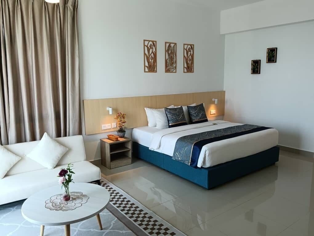 Deluxe Studio Suite | Desk, free WiFi, bed sheets