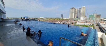 Swan Garden Resort Hotel