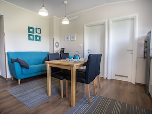 Living room - Lovely Holiday Home with Fenced Garden & Private Swimming Pool near Porec (Porec)