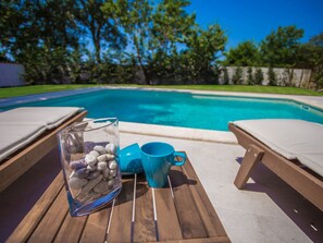 Outdoor pool - Lovely Holiday Home with Fenced Garden & Private Swimming Pool near Porec (Porec)