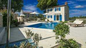 Unclassified image, 3 of 32, button - Charming Detached Holiday Home for 2 to 4 People, With Private Swimming Pool (Sveti Lovrec)