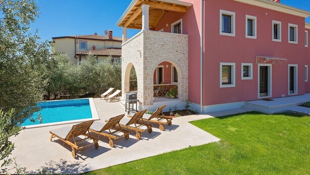 Unclassified image, 1 of 38, button - Spacious Villa With Private Pool With Whirlpool Area, Near Porec and Beach (Porec)