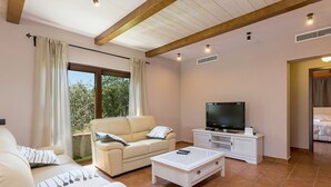 Unclassified image, 5 of 38, button - Spacious Villa With Private Pool With Whirlpool Area, Near Porec and Beach (Porec)