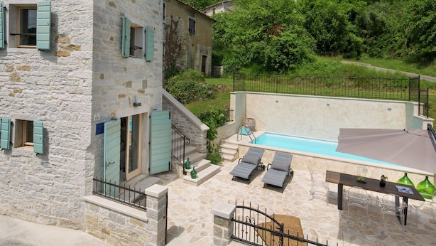 Unclassified image, 1 of 22, button - Villa With Private Pool, Terrace, Barbecue, Views, in Picturesque Village (Oprtalj)