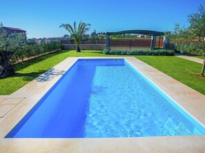 Outdoor pool - Elegant Villa With Swimming Pool in Kaštelir (Kastelir-Labinci)