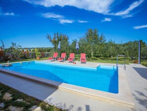 Unclassified image, 2 of 22, button - Well-maintained Holiday Home With Private Swimming Pool Near Kaštelir & the Beach (Kastelir-Labinci)