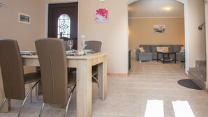 Unclassified image, 5 of 21, button - Quietly Located Holiday Home With Spacious Terrace Near the Beach of Lanterna (Tar-Vabriga)