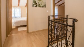 Unclassified image, 4 of 21, button - Quietly Located Holiday Home With Spacious Terrace Near the Beach of Lanterna (Tar-Vabriga)