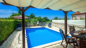 Outdoor pool - Attractive Holiday Home in Višnjan With Private Pool (Visnjan)