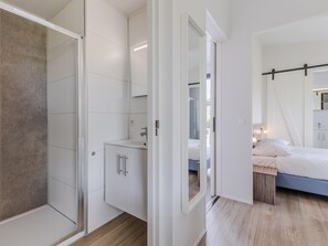 Bungalow | 3 slaapkamers, individueel gemeubileerd, beddengoed