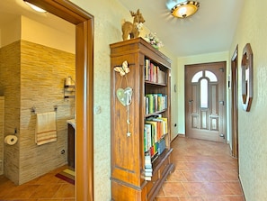 Reception - Cozy Home with Swimming Pool & Hot Tub in Buje (Buje)