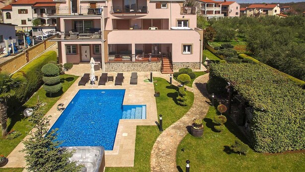Unclassified image, 1 of 22, button - Elegant Apartment in Porec With Swimming Pool (Porec)