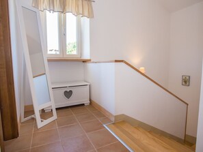 2 bedrooms, individually furnished, bed sheets