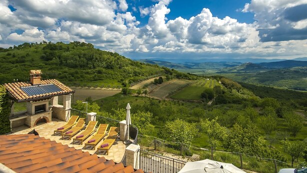 Unclassified image, 1 of 40, button - Detached Villa With Private Swimming Pool and Spectacular Views of Motovun (Vizinada)