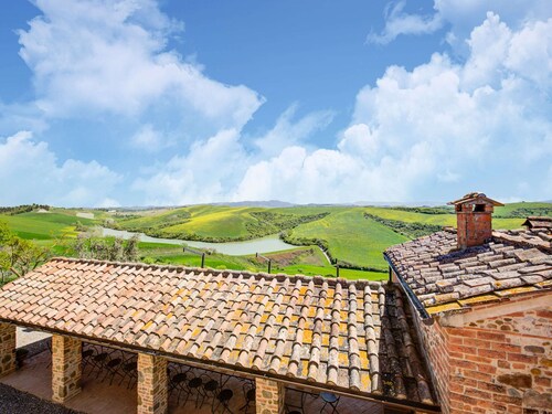 Apartment in Peccioli With Pool and Wine Tasting