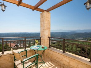 Villa | Dining - Family Friendly Villa Hermes With Private Pool (Platanias)