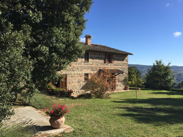 Villa | Exterior