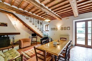 Villa | Living room - Belvilla by OYO Piandigoro Intero (Radicofani)