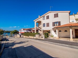 Apartment | Exterior - Modern Apartment Near the Beach in Istria (Medulin)