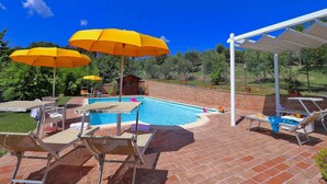 Outdoor pool - Belvilla by OYO Villadesign (Pergola)