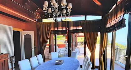Divine Holiday Home in Giosa Marea with Sauna & Hot Tub