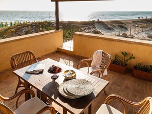 Balcony - Luxurious Villa in Marsala With Terrace (Marsala)