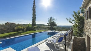 Unclassified image, 2 of 24, button - Charming Villa in Grožnjan With Swimming Pool (Oprtalj)