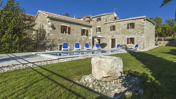 Unclassified image, 1 of 24, button - Charming Villa in Grožnjan With Swimming Pool (Oprtalj)