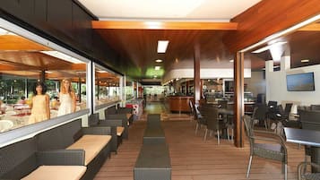 Chalet | Tempat makan