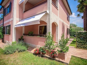 Exterior - Apartment on Ground Floor with Terrace & Garden near Porec & Beach (Porec)