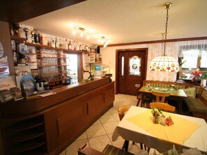 Dining - Apartment in Scheffau Near Ski Slopes (Scheffau am Wilden Kaiser)