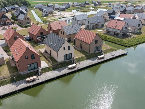 Villa by Lake Veere With Sauna