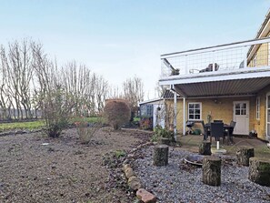 Outdoor dining - 6 Person Holiday Home in Tranekaer (Tranekaer)