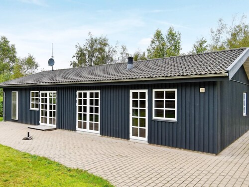 6 Person Holiday Home in Fur