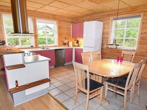 Fridge, microwave, dishwasher, coffee/tea maker - 6 Person Holiday Home in Fur (Fur)