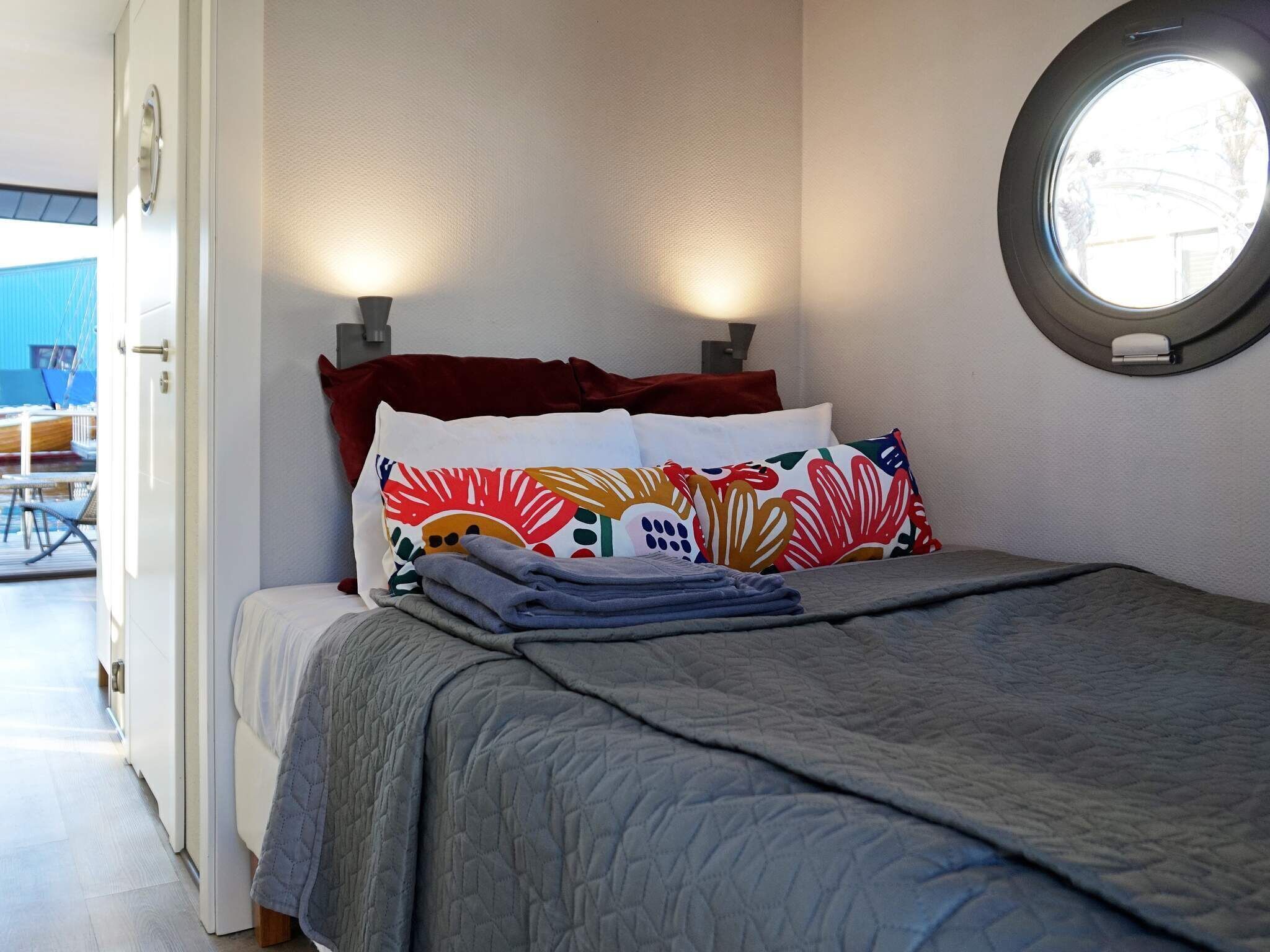 2 slaapkamers, individueel gemeubileerd, beddengoed