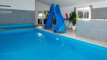 Hus | Pool | Indendørs pool, udendørs pool