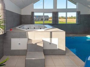 House | Spa treatment