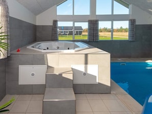 House | Spa treatment