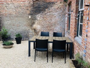 Balcony - Delightful Holiday Home in Ijzendijke With Terrace (IJzendijke)