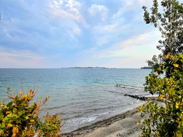 House | Water view