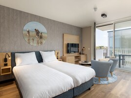 Apartment | Free cribs/infant beds, bed sheets