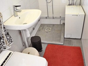 Shower - Holiday Home in Ellös (Ellos)