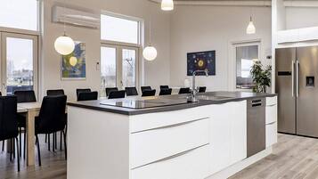 House | Private kitchen | Highchair