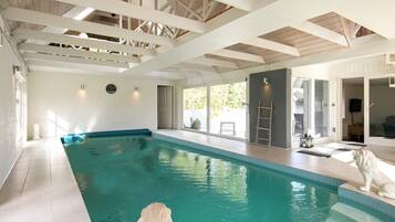 Hus | Pool | Indendørs pool, udendørs pool
