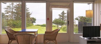 Seaside Serenity at Lumsas Retreat-by Traum